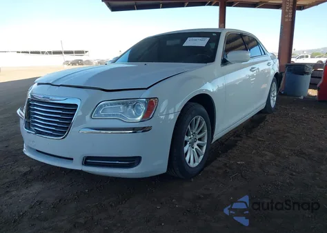 2014 Chrysler 300 из США, поврежденный, VIN 2C3CCAAG2EH199923